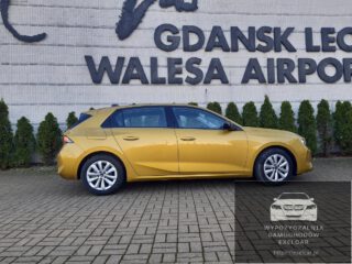 Opel Astra Gold Wypożyczalnia samochodów Exelcar 2_wm